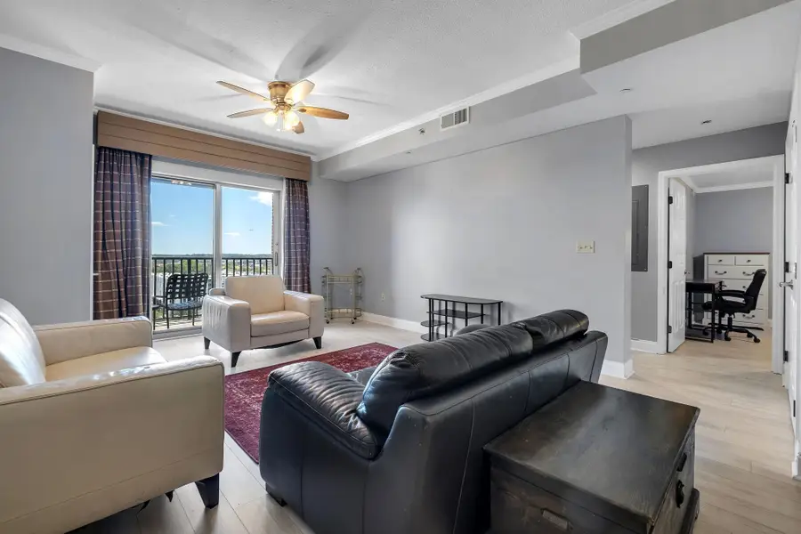215 W College Avenue #903, Tallahassee, FL 32301 - #3