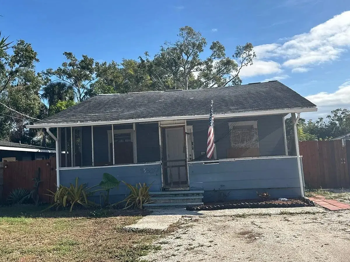 2207 W 12th Street, Bradenton, FL 34205 - #1