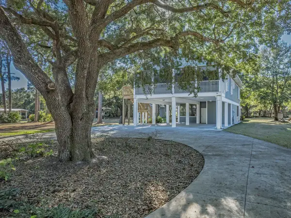 140 Craig Street, Carrabelle, FL 32322
