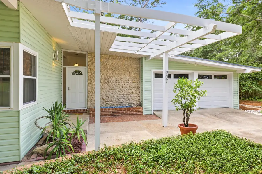 907 Maplewood Avenue, Tallahassee, FL 32303 - #2