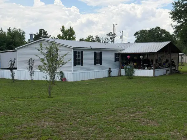 1979 Hunter Drive, Sneads, FL 32460