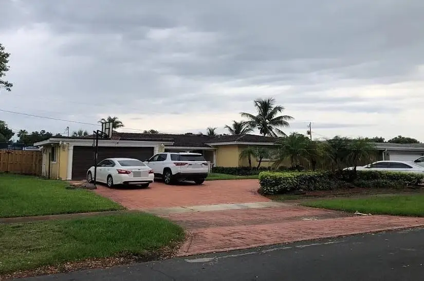 380 SW 55th Avenue, Plantation, FL 33317 - #2