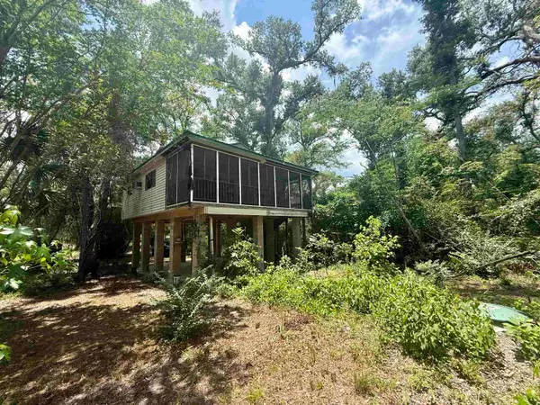 524 NE Withla Bluffs Way, Lee, FL 32340