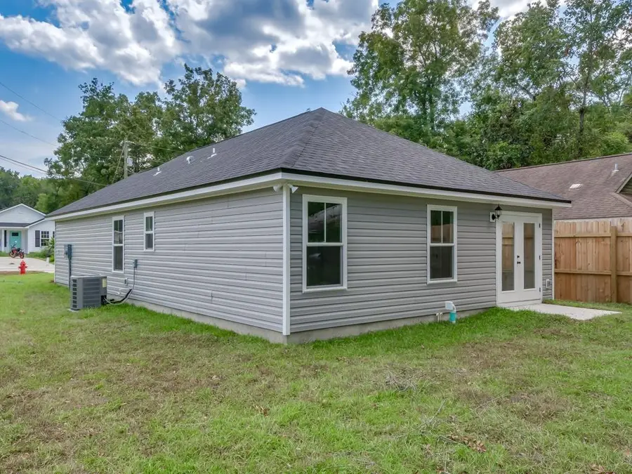 1 Menomini Street, Crawfordville, FL 32327 - #3