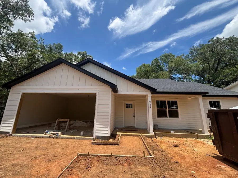 934 Chestwood Avenue, Tallahassee, FL 32303 - #2