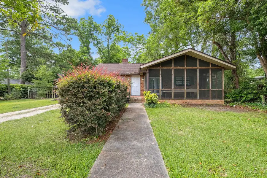 405 E 6th Avenue, Havana, FL 32333 - #2