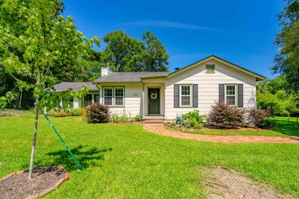 1201 Spottswood Drive, Tallahassee, FL 32308