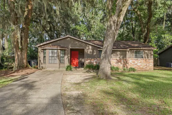 2696 Faringdon Drive, Tallahassee, FL 32303