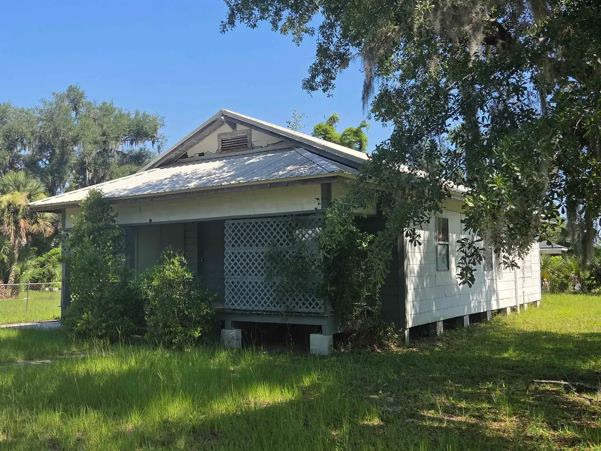 108 E Elm Street, Perry, FL 32347 - #1