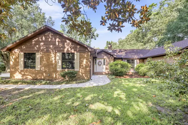 2056 Champagne Drive, Tallahassee, FL 32308