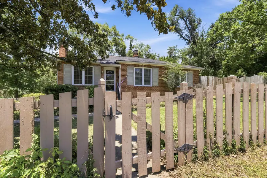 402 E Palmer Avenue, Tallahassee, FL 32301 - #3