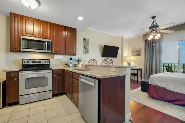 215 W College Avenue #604, Tallahassee, FL 32301