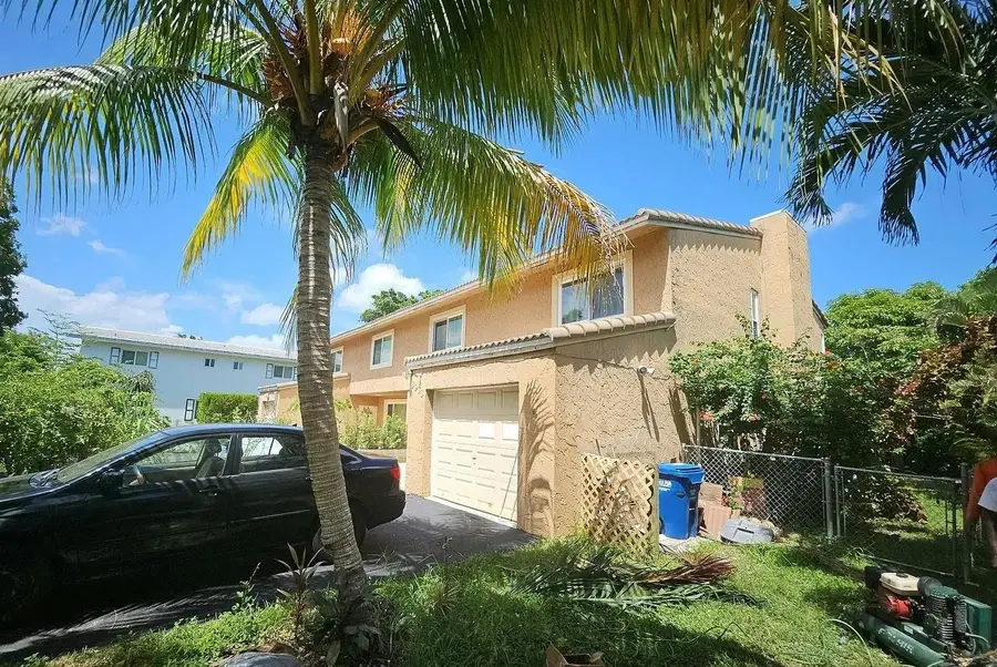 3933 NW 81st Terrace, Coral Springs, FL 33065 - #2