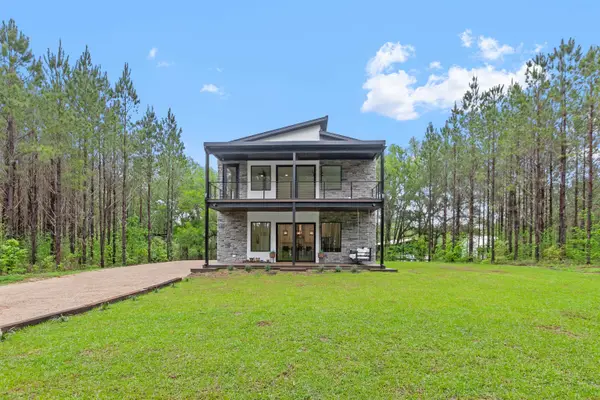 10080 Mahan Drive, Tallahassee, FL 32309
