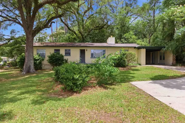 1734 W Tharpe Street, Tallahassee, FL 32303