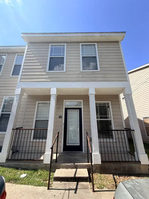2400 Fred Smith Road #207, Tallahassee, FL 32303