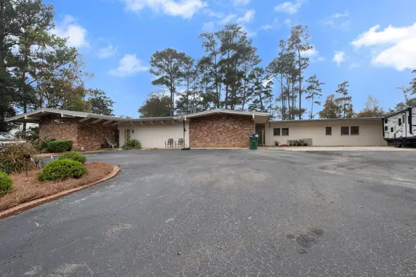 867 Attapulgus Highway, Quincy, FL 32352