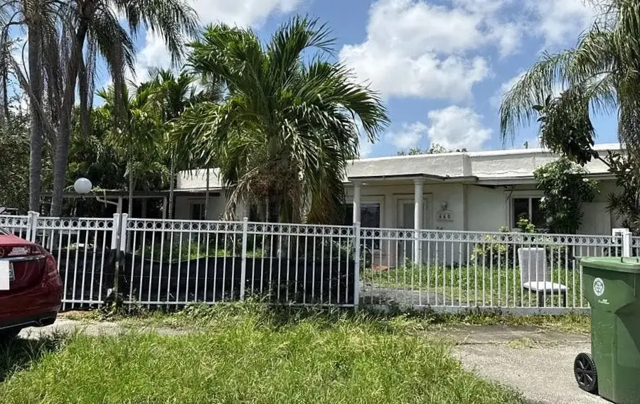 660 E 10th Place, Hialeah, FL 33010 - #2