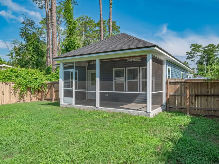 21 Yuma Street, Crawfordville, FL 32327 - #3