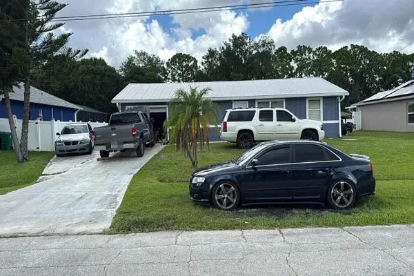 331 SW De Gouvea Terrace, Other Florida, FL 34984