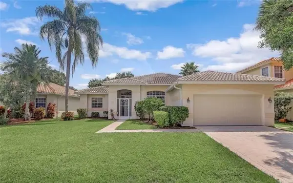 11046 Lakeland Circle, Fort Myers, FL 33913