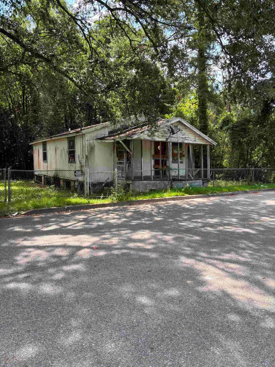 627 Williams Street, Quincy, FL 32351 - #3