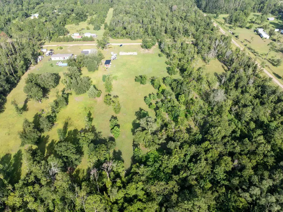 185 SE Reading Way, Lee, FL 32059 - #3