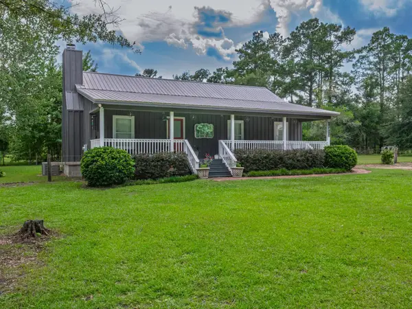 8260 Smith Creek, Sopchoppy, FL 32358