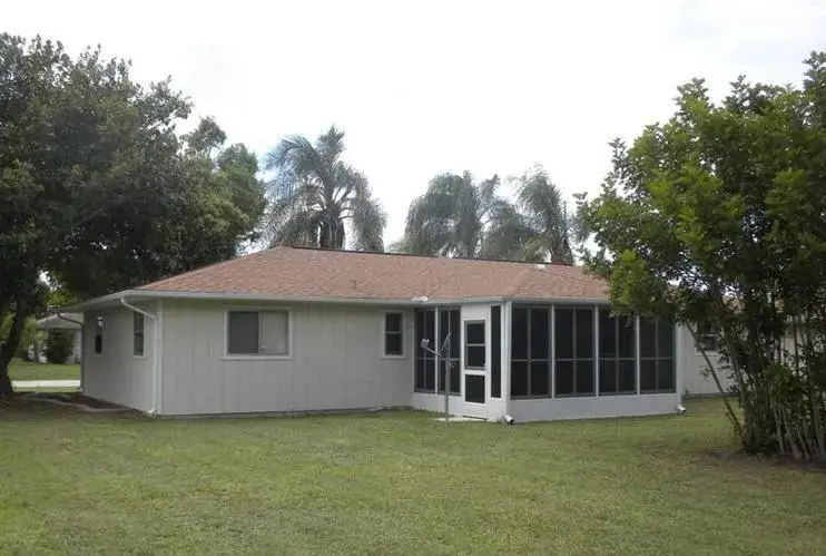 611 SE Santa Barbara Place, Cape Coral, FL 33990 - #2