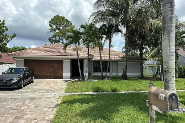 147 Kings Way, Other Florida, FL 33411