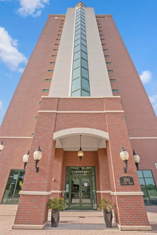 300 S Duval Street #1404, Tallahassee, FL 32301