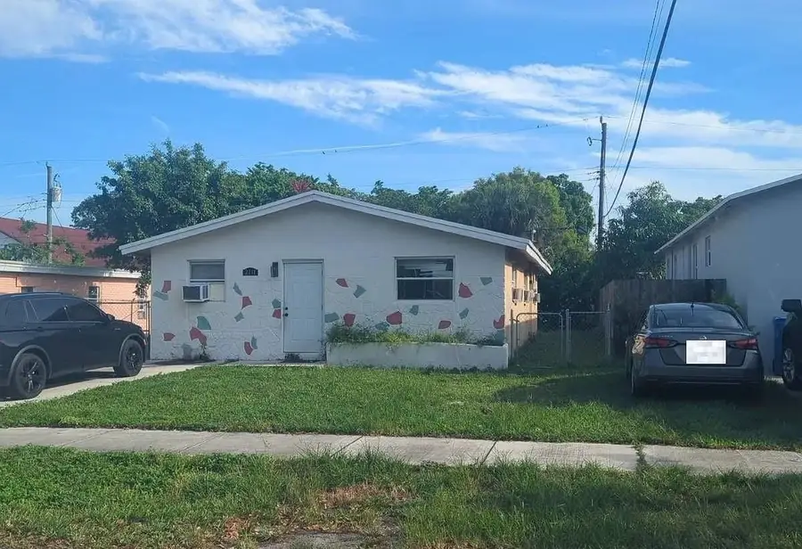 2111 NW 4th Street, Pompano Beach, FL 33069 - #2