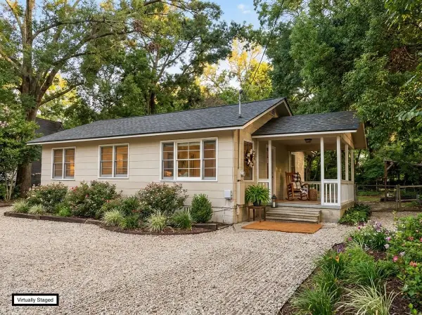 1725 Airport Drive, Tallahassee, FL 32304