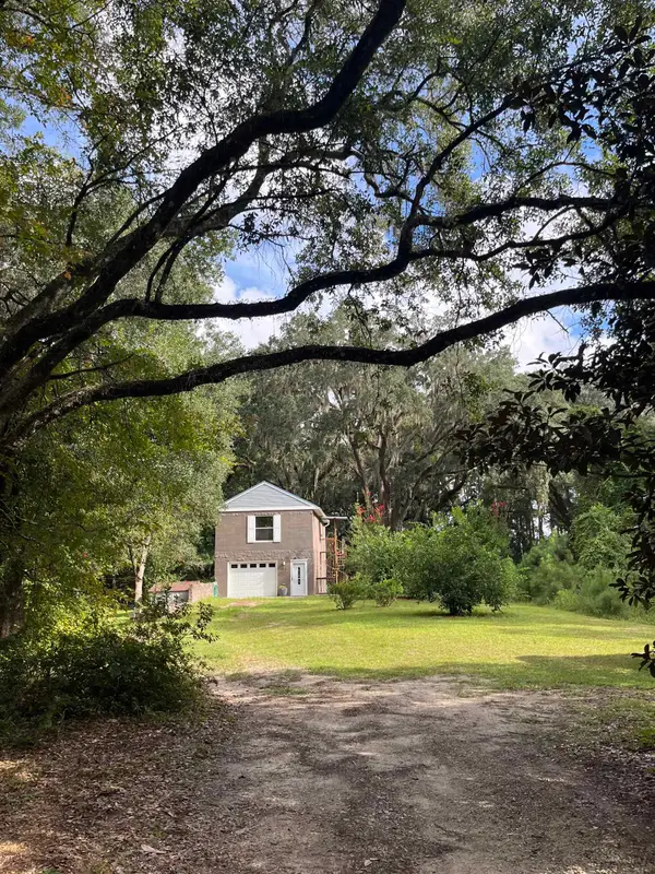 1858 Old Briar Trail, Tallahassee, FL 32305