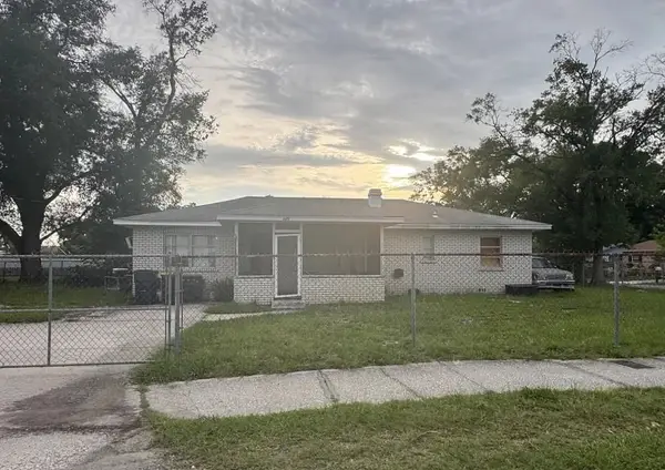 226 Adams Street, Other Florida, FL 33823