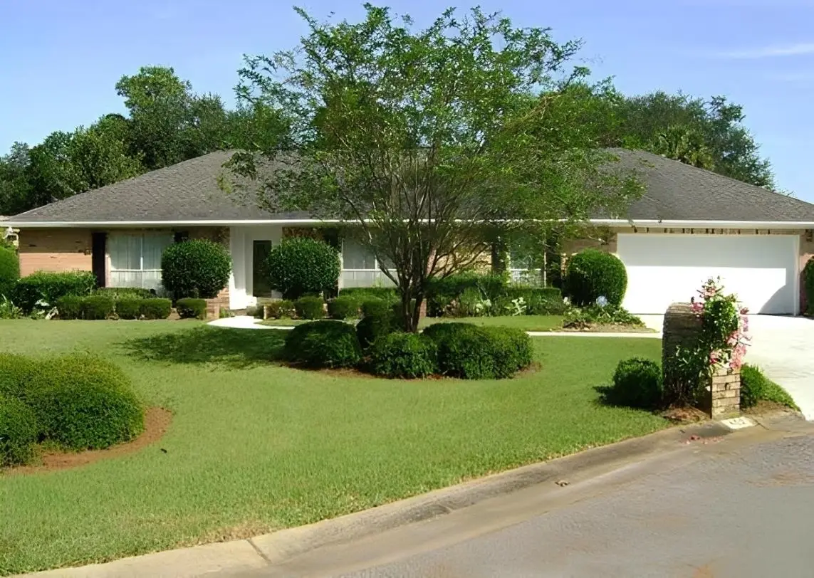 402 Bunker Hill Drive, Myrtle Grove, FL 32506 - #1