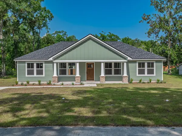 8 Crestwood Drive, Crawfordville, FL 32327