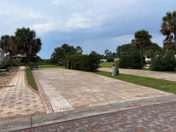 303 East Pass Landing, Carrabelle, FL 32322