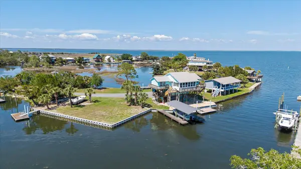 37 Dolphin Drive, Crawfordville, FL 32327