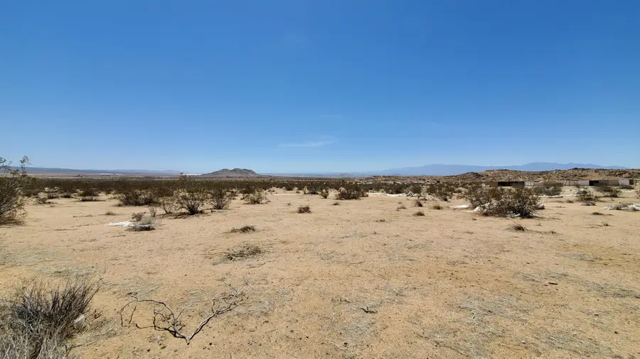 Ave I8 Nr 260th St East, Lancaster, CA 93535 - #2