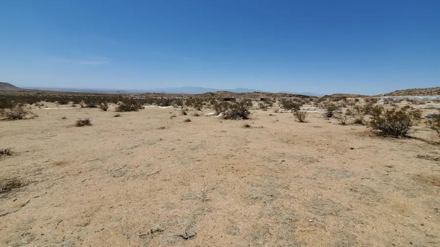 Ave I8 Nr 260th St East, Lancaster, CA 93535 - #3