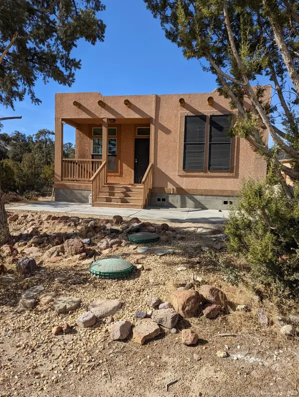 25744 Country Canyon Road, Tehachapi, CA 93561