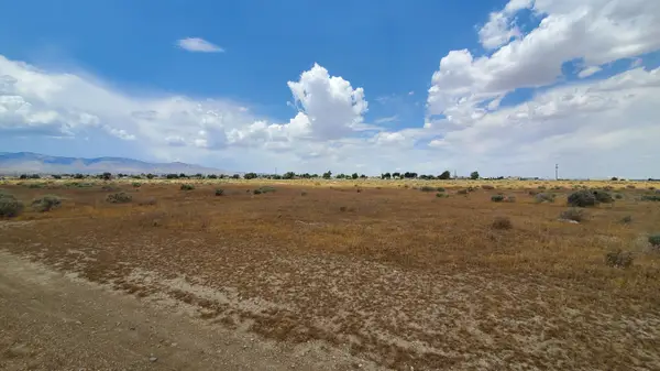 1800 Victor Avenue, Mojave, CA 93501