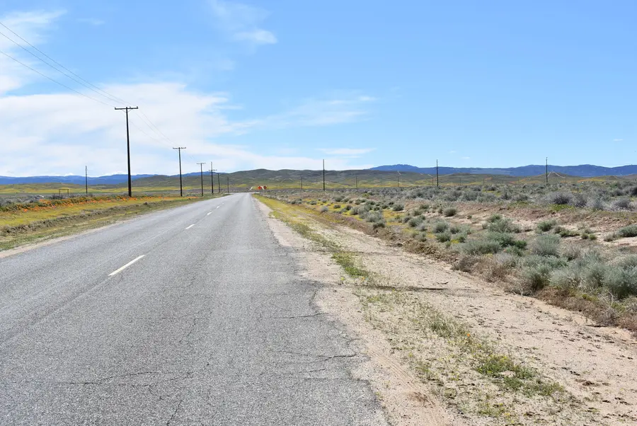 Cor Avenue C12 & 141st St West, Fairmont, CA 93536 - Image #2