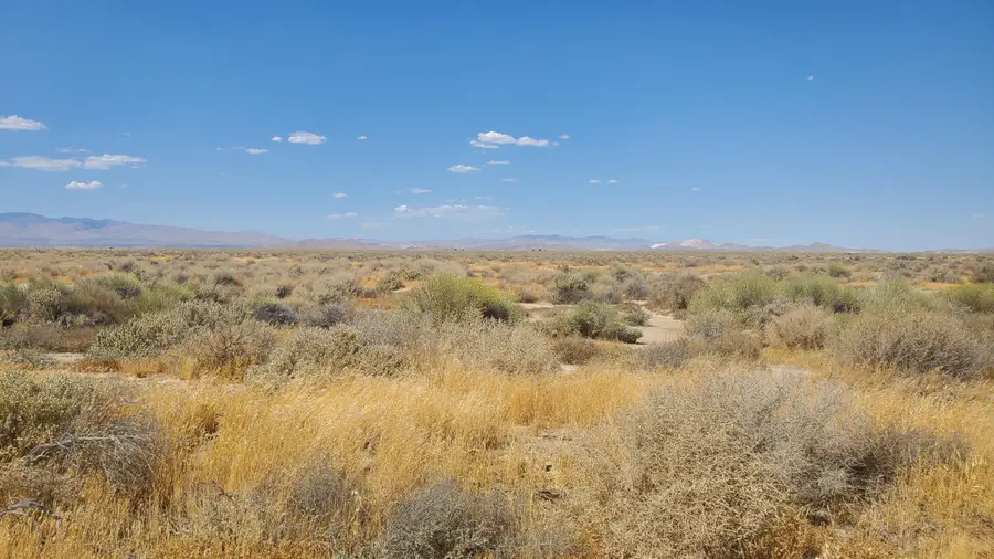 Ave E8 Vic 50th St West, Lancaster, CA 93536 - #3