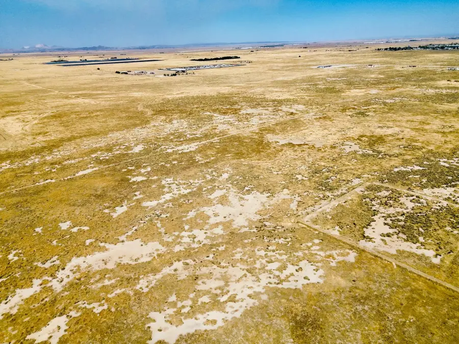 Newgrove St Vic 80 Stw, Del Sur, CA 93536 - #2