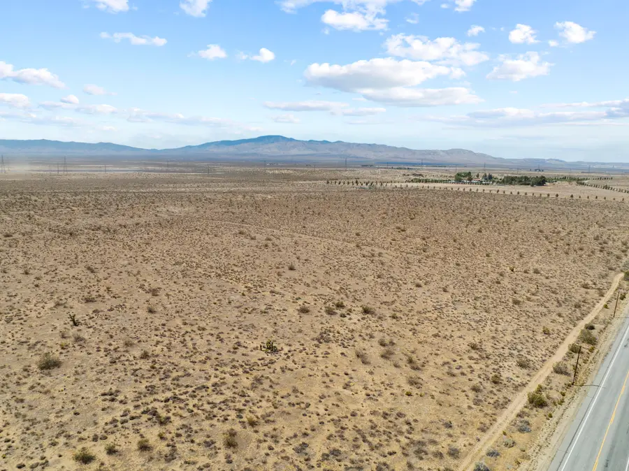 Kildeer Street, Rosamond, CA 93560 - #2