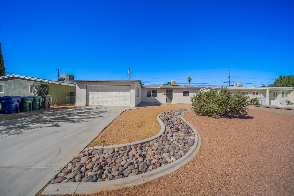 44017 Carolside Avenue, Lancaster, CA 93535 - #1