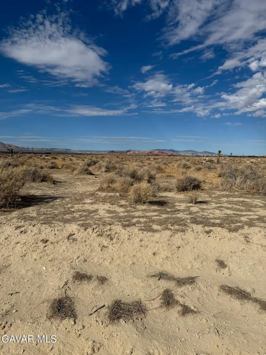 W 85th Street, Rosamond, CA 93560 - Image #2