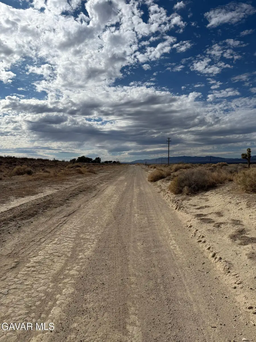 W 85th Street, Rosamond, CA 93560 - Image #3